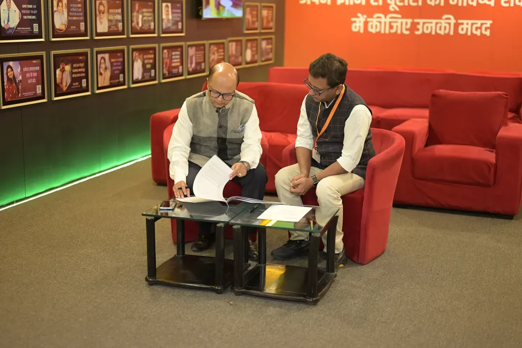 AGROHA Business World Signs